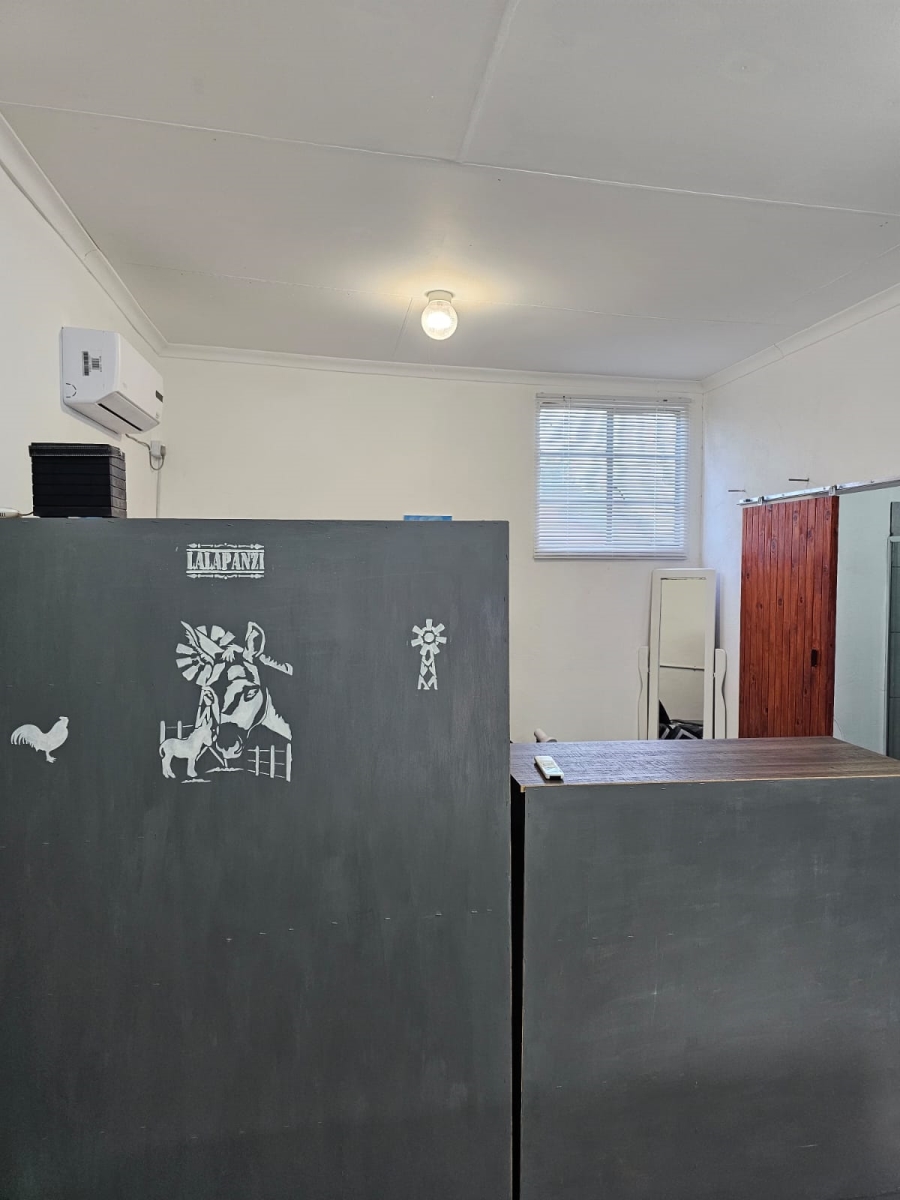 To Let 1 Bedroom Property for Rent in Olifantshoek Northern Cape